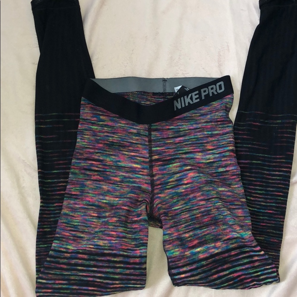 Nike pro hyperwarm leggings